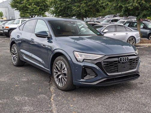2024 Audi Q8 e-tron Prestige