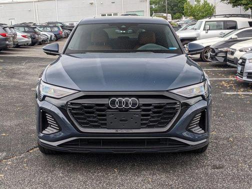 2024 Audi Q8 e-tron Prestige