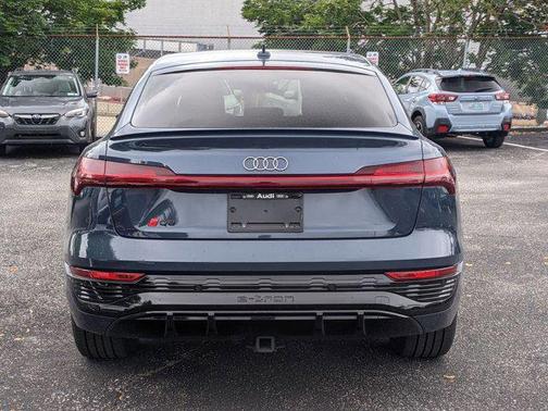 2024 Audi Q8 e-tron Prestige