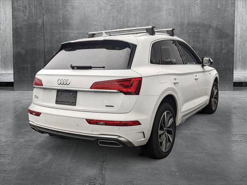 2024 Audi Q5 45 S line Premium Plus