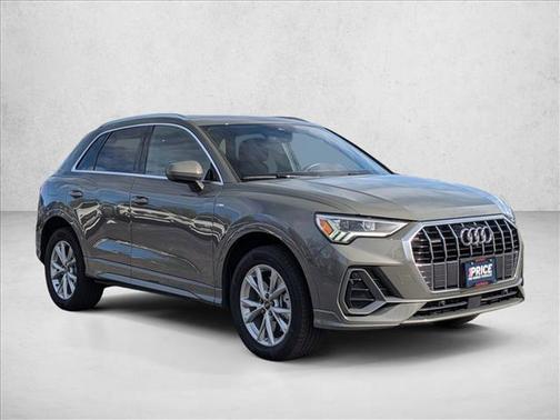 2022 Audi Q3 45 S line Premium Plus