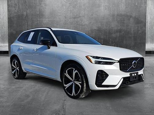 2022 Volvo XC60 Recharge Plug-In Hybrid T8 R-Design