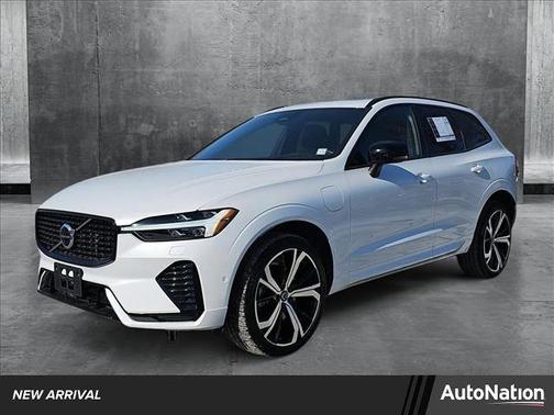 2022 Volvo XC60 Recharge Plug-In Hybrid T8 R-Design