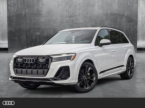 2025 Audi Q7 55 Premium Plus