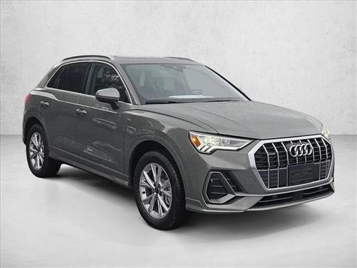 2024 Audi Q3 Premium 45 TFSI S line quattro Tiptronic