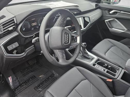 2024 Audi Q3 Premium 45 TFSI S line quattro Tiptronic