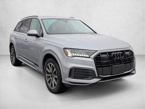 2024 Audi Q7 45 Premium Plus