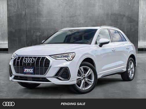 2024 Audi Q3 Premium 45 TFSI S line quattro Tiptronic