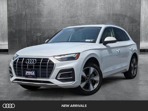 2022 Audi Q5 40 Premium Plus