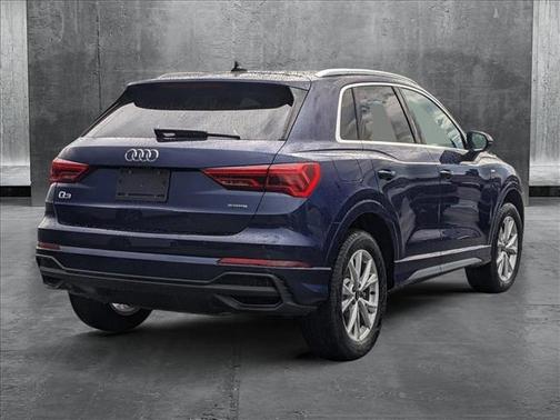 2025 Audi Q3 Premium 45 TFSI S line quattro Tiptronic