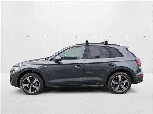 2022 Audi Q5 45 S line Premium Plus