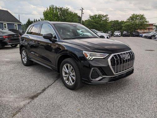 2024 Audi Q3 Premium 45 TFSI S line quattro Tiptronic
