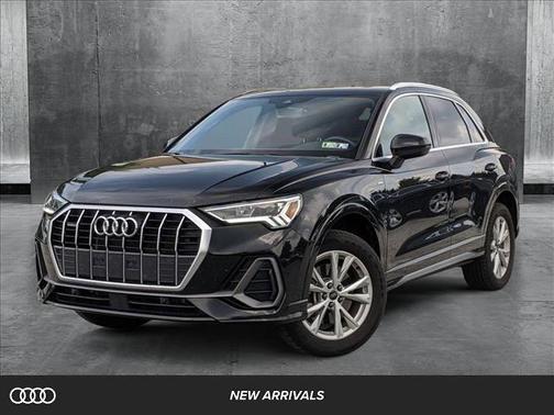 2024 Audi Q3 Premium 45 TFSI S line quattro Tiptronic