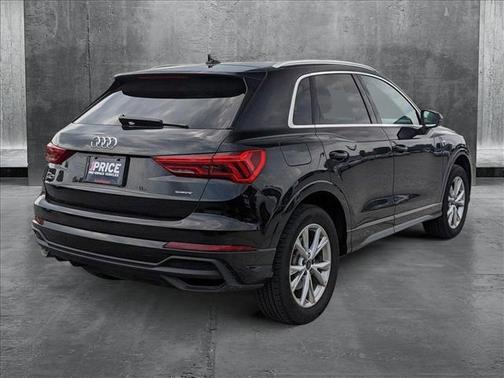 2024 Audi Q3 Premium 45 TFSI S line quattro Tiptronic