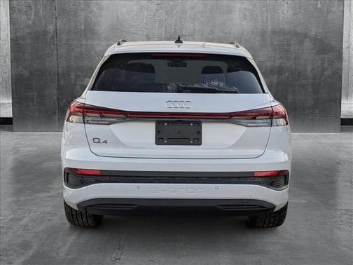 2025 Audi Q4 e-tron Premium 45 RWD