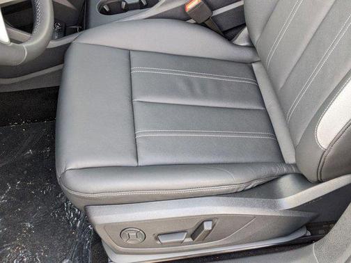 2025 Audi Q4 e-tron Premium 45 RWD