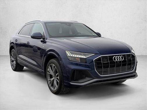 2023 Audi Q8 55 Premium Plus
