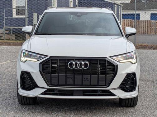 2024 Audi Q3 45 S line Premium Plus