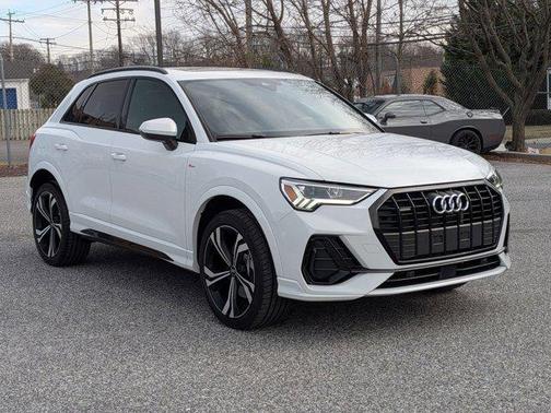 2024 Audi Q3 45 S line Premium Plus