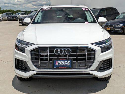 2022 Audi Q8 55 Premium Plus