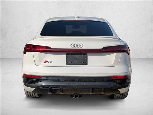 2024 Audi Q8 e-tron Premium Plus