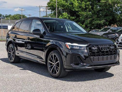 2025 Audi Q7 45 Premium Plus