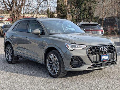 2024 Audi Q3 Premium 45 TFSI S line quattro Tiptronic