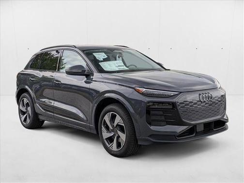 2025 Audi Q6 e-tron Premium Plus quattro