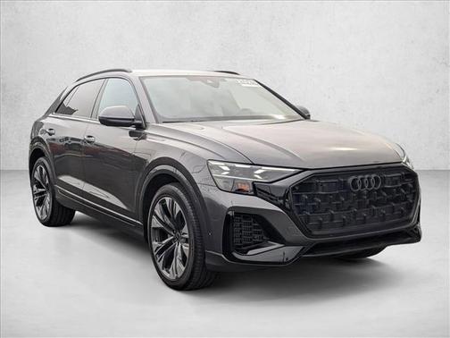 2025 Audi Q8 55 Prestige