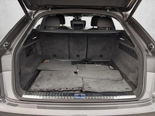 2025 Audi Q8 55 Prestige