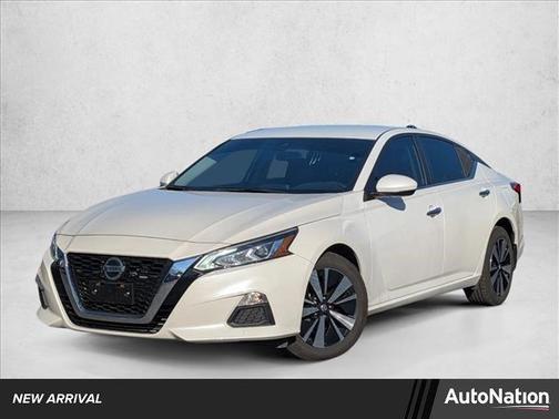2022 Nissan Altima 2.5 SV