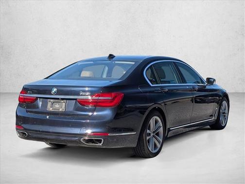 2018 BMW 750 i xDrive