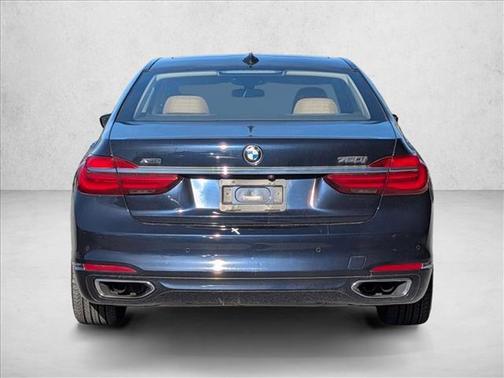2018 BMW 750 i xDrive