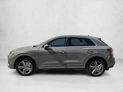 2020 Audi Q3 45 S line Prestige
