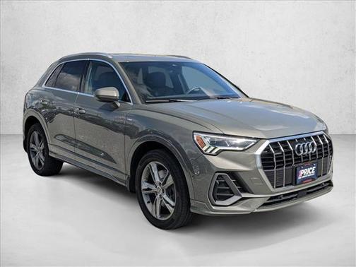 2020 Audi Q3 45 S line Prestige