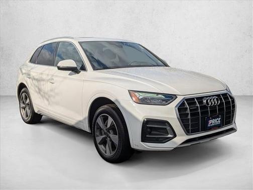 2023 Audi Q5 40 Premium Plus