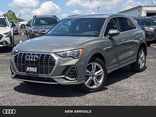 2022 Audi Q3 45 S line Premium