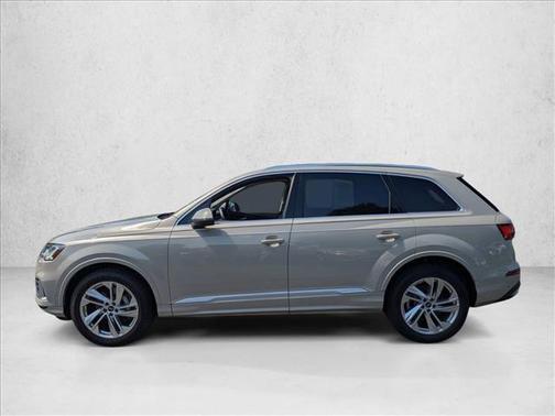 Satellite Silver Metallic 2023 Audi Q7 55 Premium Plus