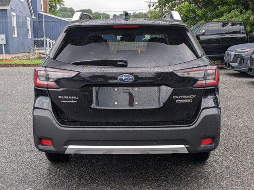 2023 Subaru Outback Touring
