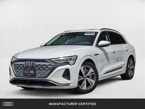 2024 Audi Q8 e-tron Premium Plus