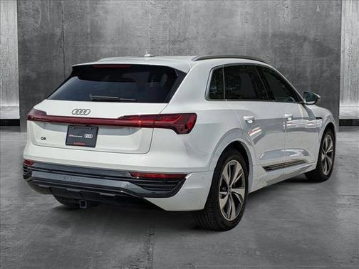 2024 Audi Q8 e-tron Premium Plus
