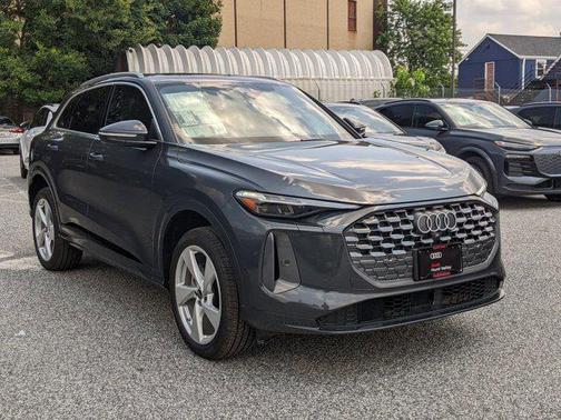 2025 Audi Q5 Premium Plus