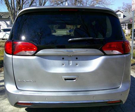 2018 Chrysler Pacifica Touring-L Plus