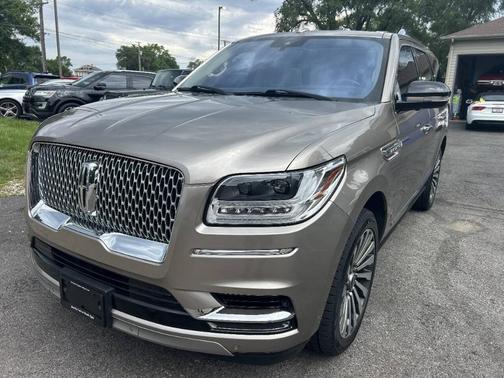 Tan 2018 Lincoln Navigator Reserve