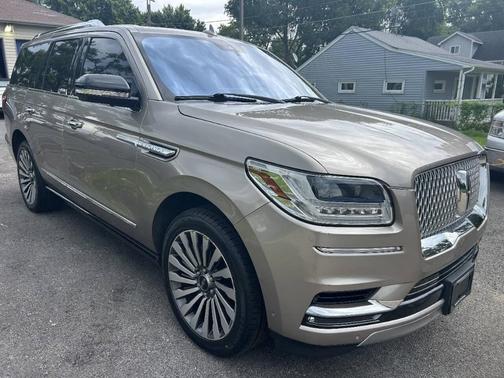Tan 2018 Lincoln Navigator Reserve