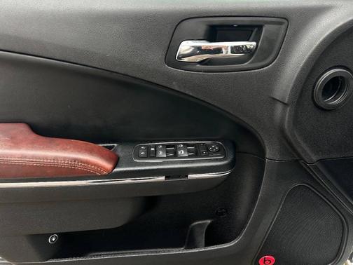 2014 Dodge Charger SXT