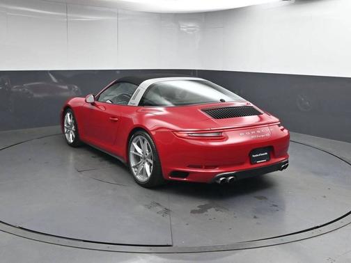 2019 Porsche 911 