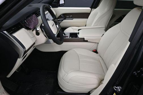 Carpathian Grey Prem Met 2025 Land Rover Range Rover P400 SE 7 Seat