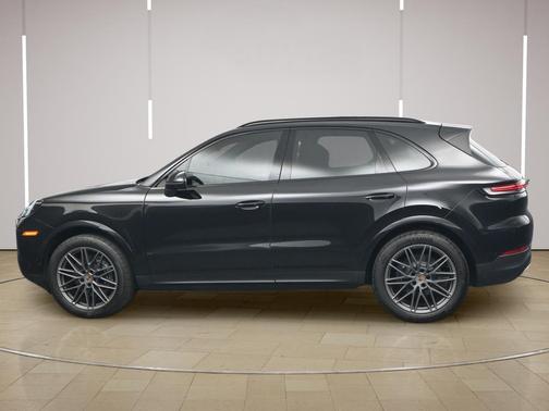 Chromite Black Metallic 2025 Porsche Cayenne Cayenne