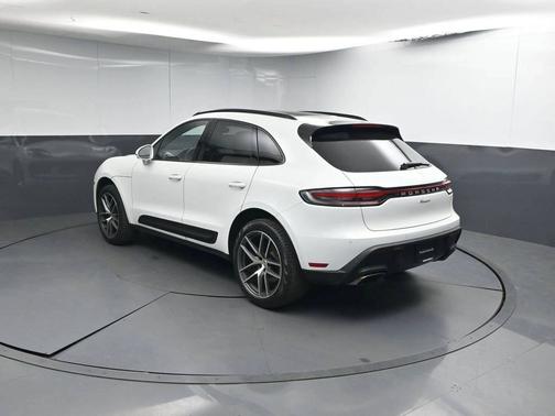 White 2023 Porsche Macan